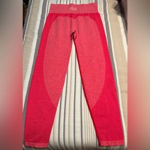 NWOT Victoria’s Secret PINK Seamless Leggings